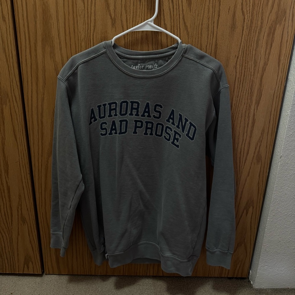 Taylor Swift The Lakes “Auroras and Sad Prose” Crewneck Sz M